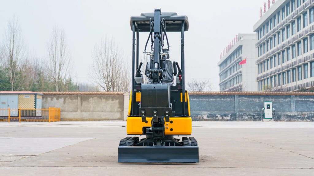 mini bagri X PRO s Kubota motorjem in servisno podporo
