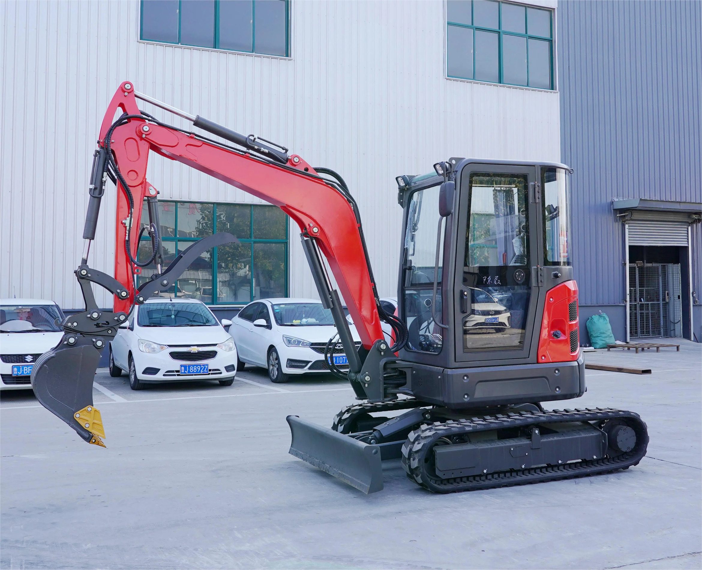 Bager 4T X PRO 40 Kubota Motor - slika 9