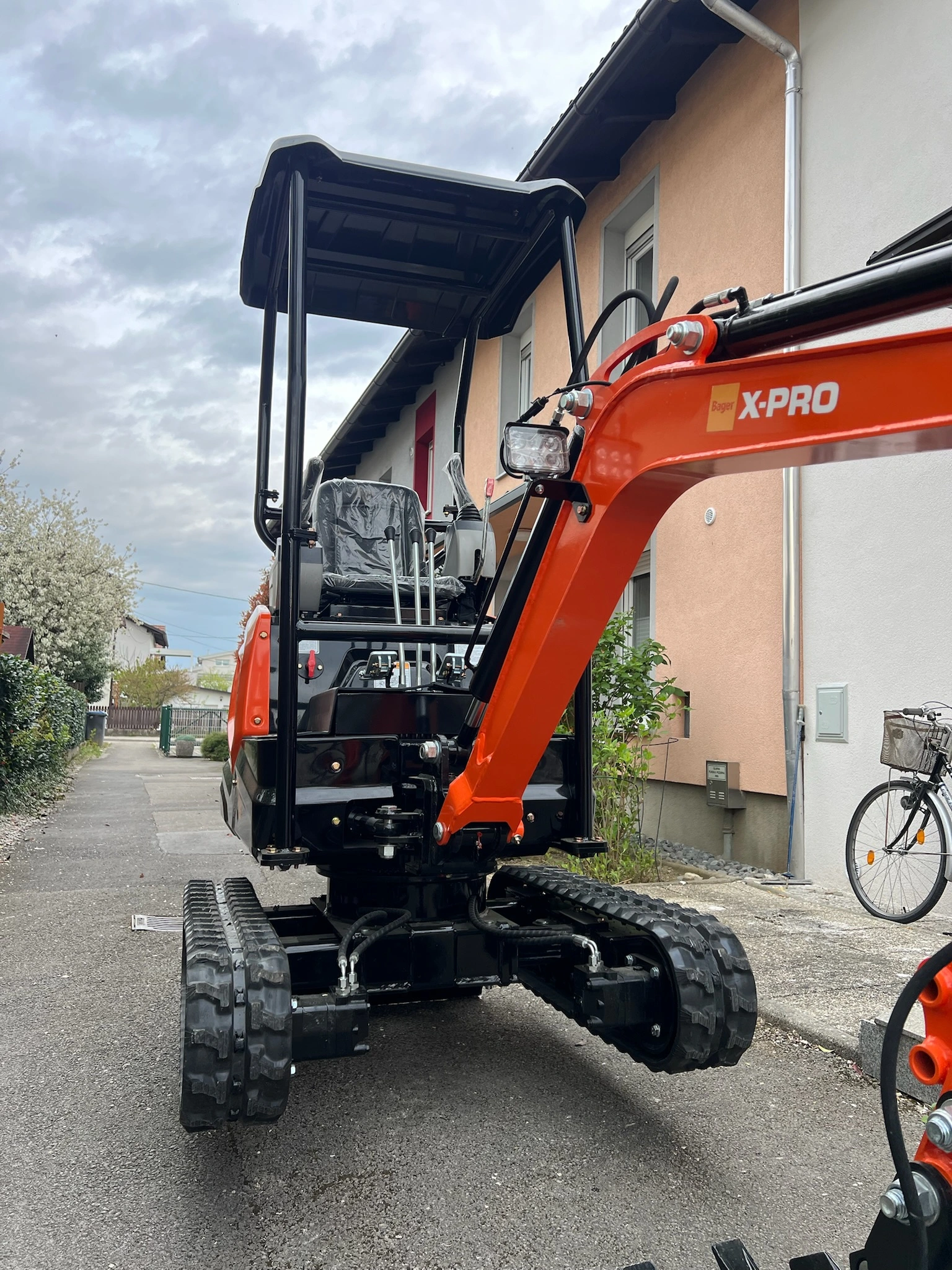 mini bager X PRO detajl komand